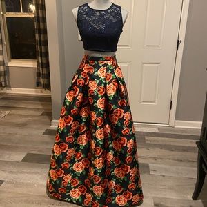 Navy/ floral 2 piece- size 0